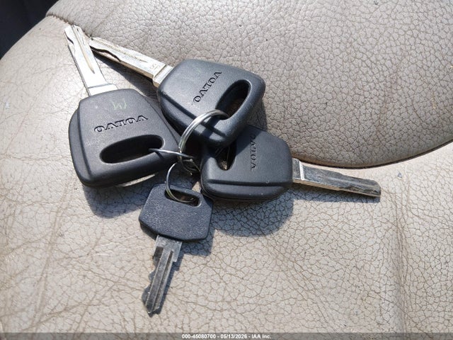 2006 Volvo V70 2.5t მანქანა იყიდება აუქციონზე, vin: YV1SW592762560078, აუქციონის ნომერი: 45080700