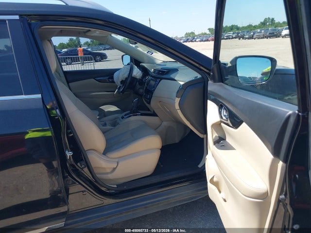 45080733 :رقم المزاد ، JN8AT2MT5HW148184 vin ، 2017 Nissan Rogue Sl مزاد بيع