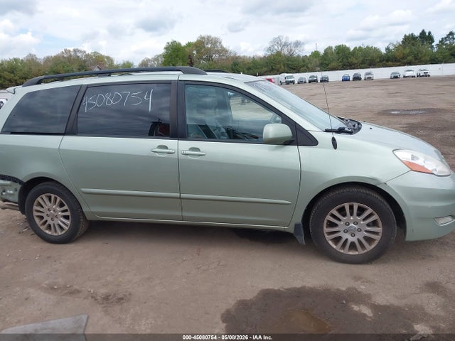 Продажа на аукционе авто 2010 Toyota Sienna Xle, vin: 5TDYK4CC5AS320729, номер лота: 45080754