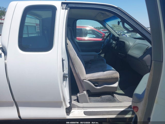 Продажа на аукционе авто 1998 Ford F-150 Lariat/standard/xl/xlt, vin: 1FTZX1767WKB35900, номер лота: 45080790
