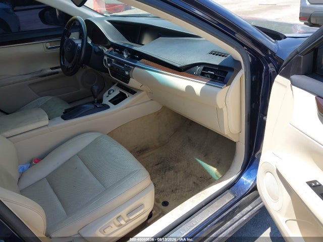 45080836 :رقم المزاد ، JTHBK1GG0D2043726 vin ، 2013 Lexus Es 350 مزاد بيع