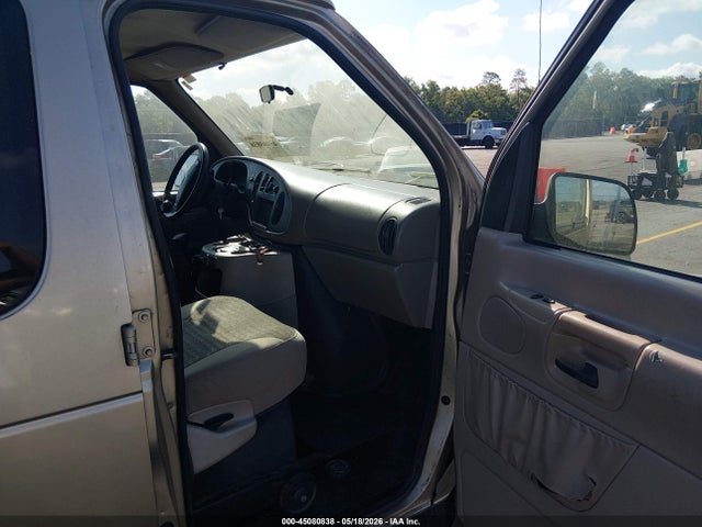 45080838 :رقم المزاد ، 1FTSE34F4YHB40169 vin ، 2000 Ford E-350 Super Duty Commercial/recreational مزاد بيع