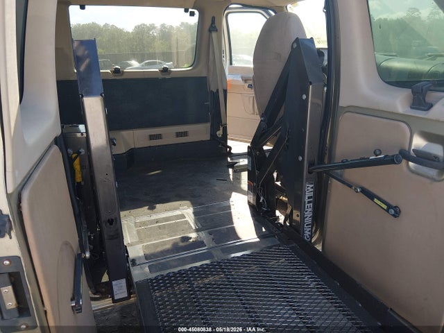 45080838 :رقم المزاد ، 1FTSE34F4YHB40169 vin ، 2000 Ford E-350 Super Duty Commercial/recreational مزاد بيع