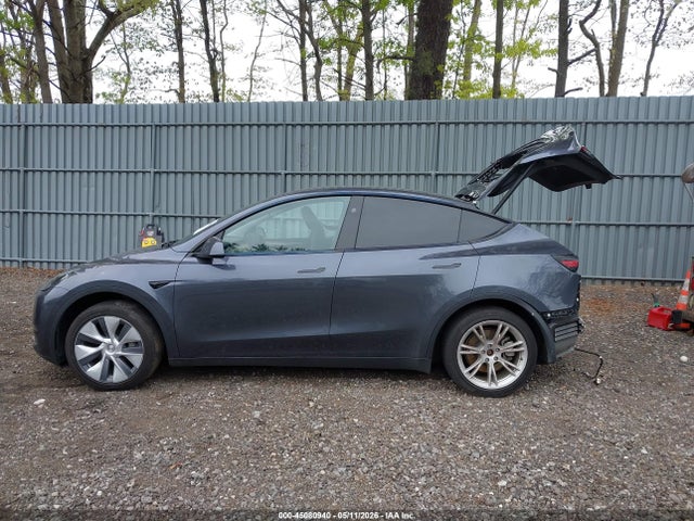 Продаж на аукціоні авто 2023 Tesla Model Y Rwd, vin: 7SAYGDED0PF933204, номер лоту: 45080940