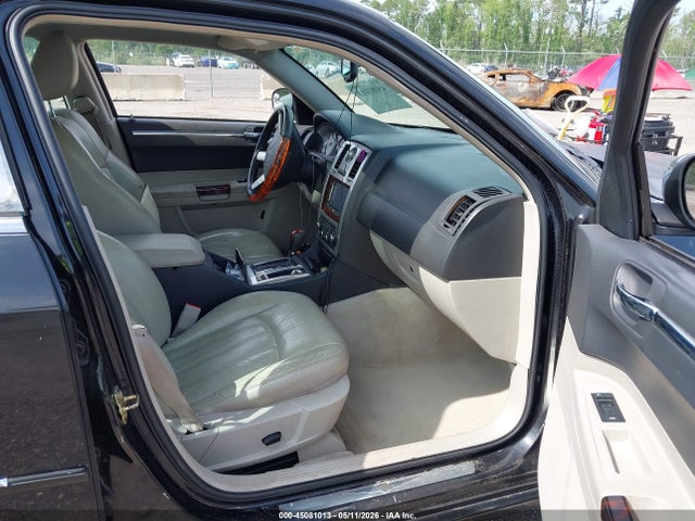 2005 Chrysler 300c მანქანა იყიდება აუქციონზე, vin: 2C3JA63HX5H104654, აუქციონის ნომერი: 45081013