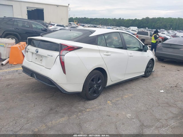 Продажа на аукционе авто 2018 Toyota Prius Three Touring, vin: JTDKARFU4J3061792, номер лота: 45081021