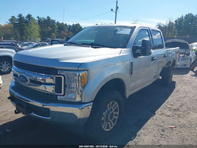 Ford F-250 Xlt 2017 1FT7W2B6XHEC10369 Image 2