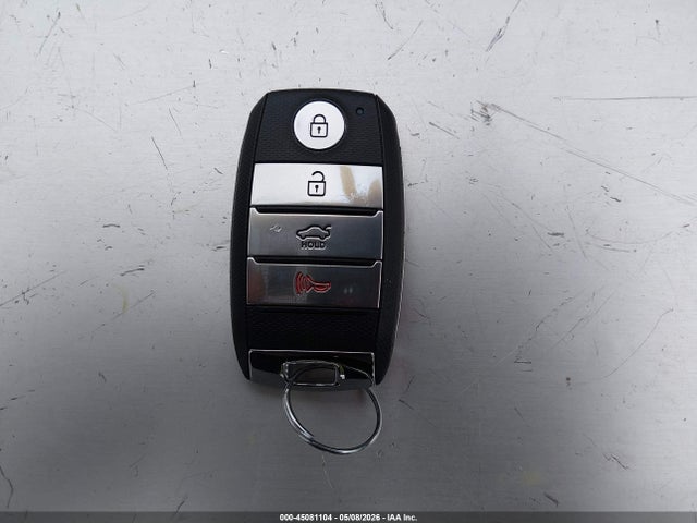 45081104 :رقم المزاد ، 5XXGV4L28GG117371 vin ، 2016 Kia Optima Sxl Turbo مزاد بيع