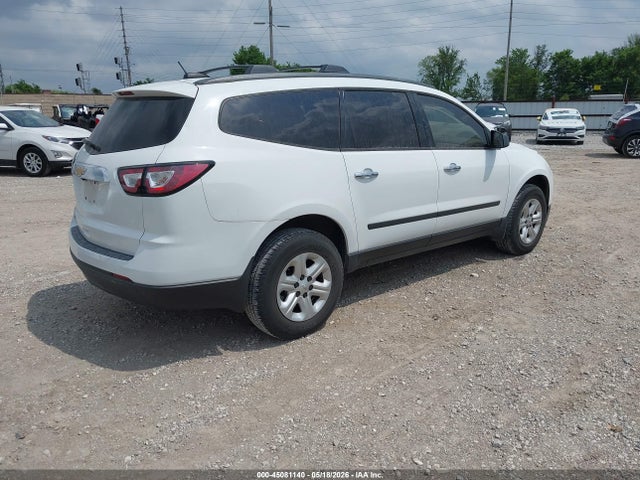 Chevrolet Traverse Ls 2017 1GNKRFEDXHJ169419 Image 4