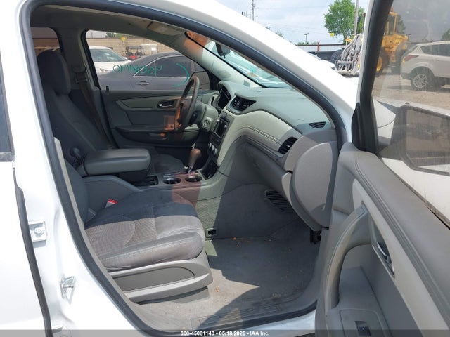 Chevrolet Traverse Ls 2017 1GNKRFEDXHJ169419 Image 5