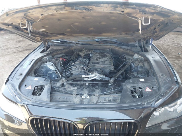 45081179 :رقم المزاد ، WBAYE4C5XDD137400 vin ، 2013 Bmw 740li مزاد بيع