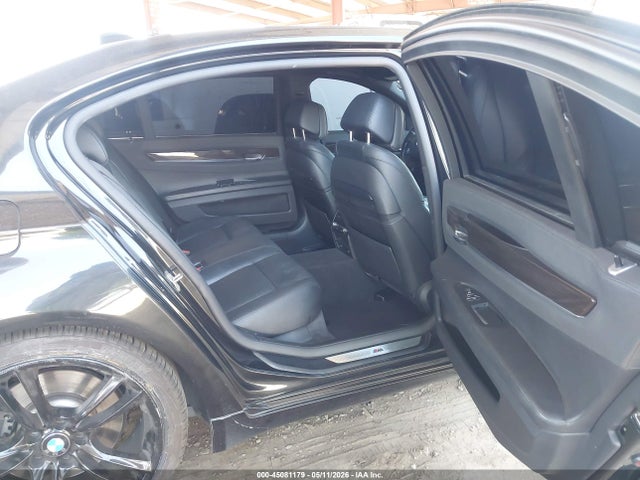 45081179 :رقم المزاد ، WBAYE4C5XDD137400 vin ، 2013 Bmw 740li مزاد بيع