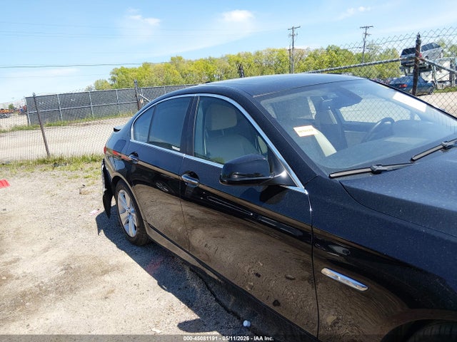 45081191 :رقم المزاد ، WBAFR1C59BC741372 vin ، 2011 Bmw 528i مزاد بيع