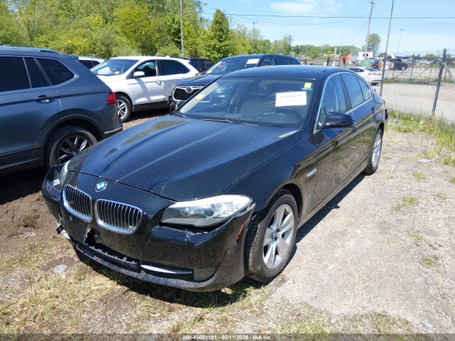 45081191 :رقم المزاد ، WBAFR1C59BC741372 vin ، 2011 Bmw 528i مزاد بيع