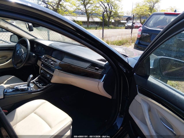 45081191 :رقم المزاد ، WBAFR1C59BC741372 vin ، 2011 Bmw 528i مزاد بيع