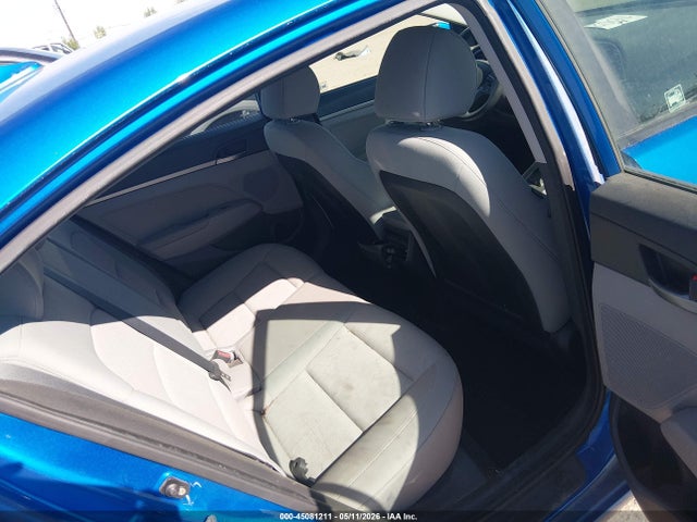 45081211 :رقم المزاد ، KMHD74LF2HU104235 vin ، 2017 Hyundai Elantra Se مزاد بيع
