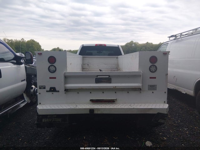 Auction sale of the 2018 Chevrolet Silverado 3500hd Chassis Wt, vin: 1GB4KYCY9JF118806, lot number: 45081224