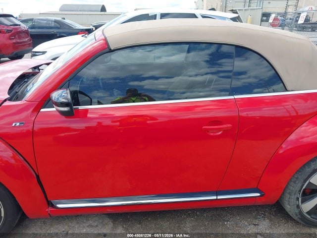 Продажа на аукционе авто 2015 Volkswagen Beetle 2.0t R-line, vin: 3VW7S7AT1FM806930, номер лота: 45081226
