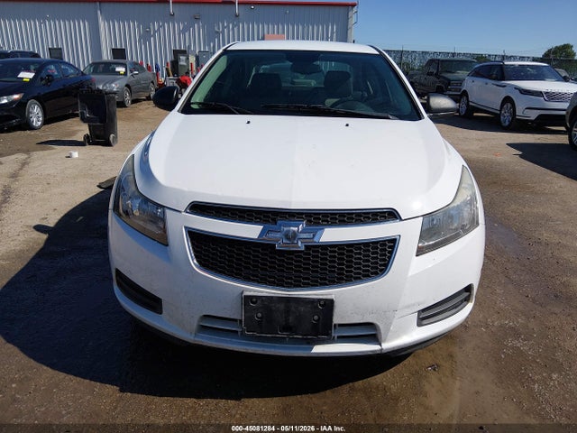 1G1PA5SG8E7302159 Chevrolet Cruze Ls Auto