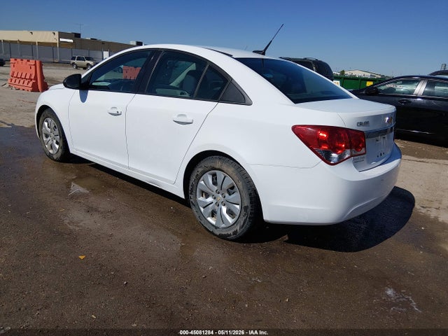 1G1PA5SG8E7302159 Chevrolet Cruze Ls Auto