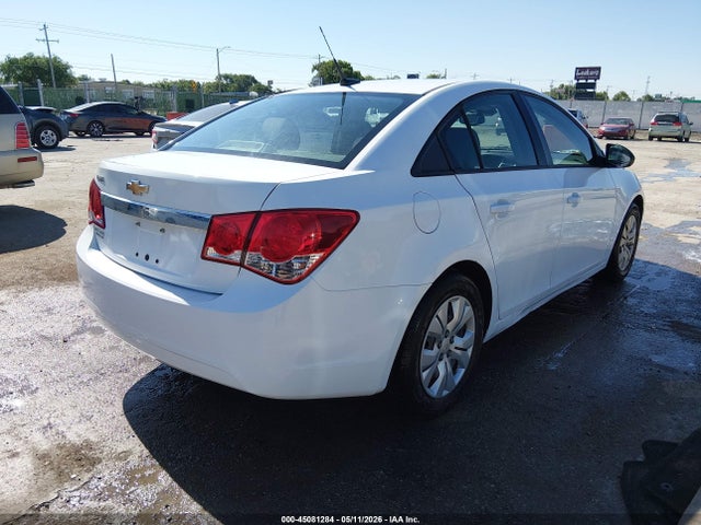 1G1PA5SG8E7302159 Chevrolet Cruze Ls Auto