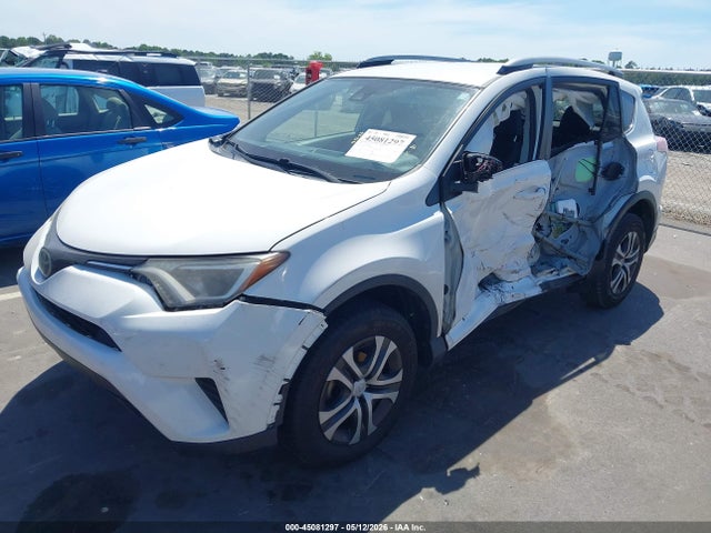 Aukcja sprzedaży 2017 Toyota Rav4 Le, vin: JTMZFREV5HJ716915, numer aukcji: 45081297