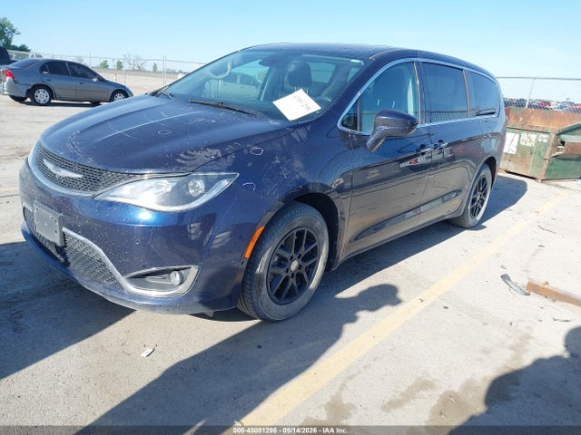 45081298 :رقم المزاد ، 2C4RC1FG1LR124264 vin ، 2020 Chrysler Pacifica Touring مزاد بيع
