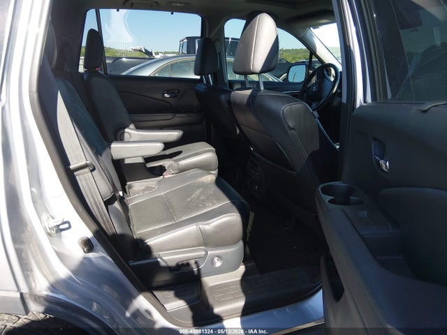 45081324 :رقم المزاد ، 5FNYF6H05KB003117 vin ، 2019 Honda Pilot Elite مزاد بيع