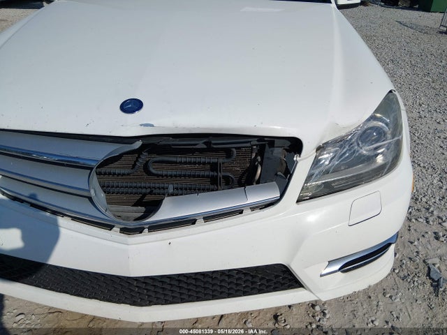 Продажа на аукционе авто 2013 Mercedes-benz C 250 Luxury/sport, vin: WDDGF4HB2DA778610, номер лота: 45081339