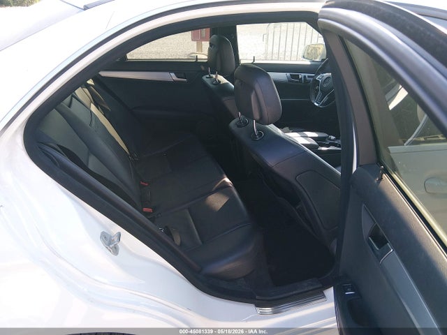 Продажа на аукционе авто 2013 Mercedes-benz C 250 Luxury/sport, vin: WDDGF4HB2DA778610, номер лота: 45081339