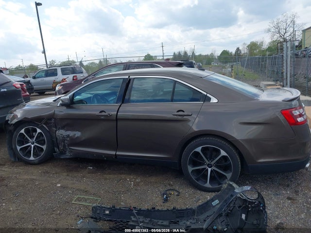 45081383 :رقم المزاد ، 1FAHP2E83FG161456 vin ، 2015 Ford Taurus Sel مزاد بيع