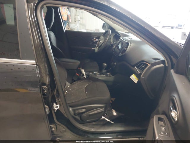 1C4PJLCB2KD154022 Jeep Cherokee Latitude Fwd