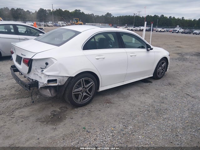 2019 Mercedes-benz A 220 4matic მანქანა იყიდება აუქციონზე, vin: WDD3G4FB9KW020214, აუქციონის ნომერი: 45081424