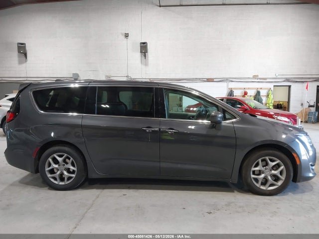 2018 Chrysler Pacifica Touring Plus მანქანა იყიდება აუქციონზე, vin: 2C4RC1FG1JR292306, აუქციონის ნომერი: 45081426