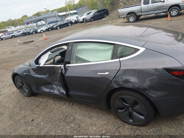 Продажа на аукционе авто 2019 Tesla Model 3 Long Range/mid Range/standard Range/standard Range Plus, vin: 5YJ3E1EA9KF307418, номер лота: 45081428