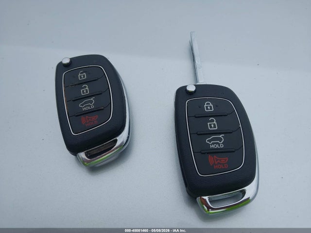 Продаж на аукціоні авто 2015 Hyundai Santa Fe Sport 2.4l, vin: 5XYZTDLBXFG283884, номер лоту: 45081460