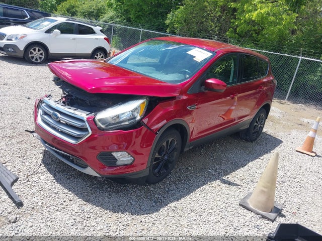 45081472 :رقم المزاد ، 1FMCU0GD0HUE92202 vin ، 2017 Ford Escape Se مزاد بيع