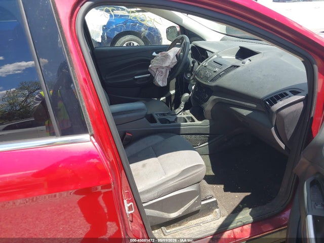 45081472 :رقم المزاد ، 1FMCU0GD0HUE92202 vin ، 2017 Ford Escape Se مزاد بيع