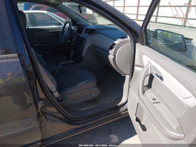 Chevrolet Traverse Ls 2015 1GNKRFKD3FJ121004 Image 5