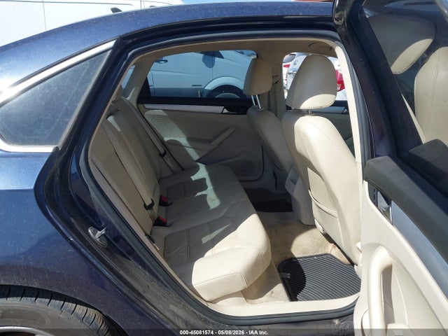 45081574 :رقم المزاد ، 1VWBP7A3XCC096399 vin ، 2012 Volkswagen Passat 2.5l Se مزاد بيع