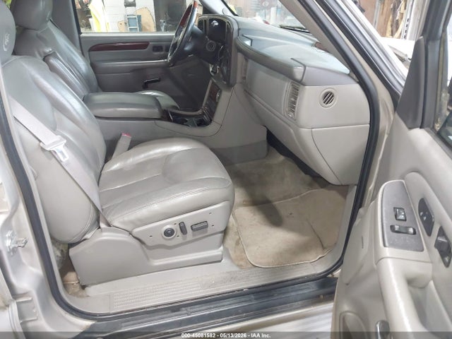 45081582 :رقم المزاد ، 3GYFK66N16G149574 vin ، 2006 Cadillac Escalade Esv Standard مزاد بيع