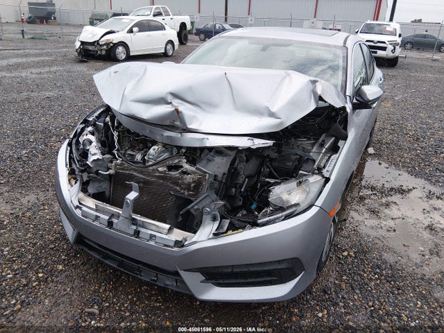 Продажа на аукционе авто 2017 Honda Civic Ex, vin: 19XFC2F79HE008392, номер лота: 45081596