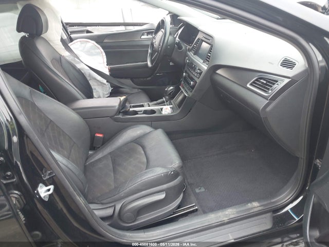 2016 Hyundai Sonata Sport მანქანა იყიდება აუქციონზე, vin: 5NPE34AF9GH377821, აუქციონის ნომერი: 45081600