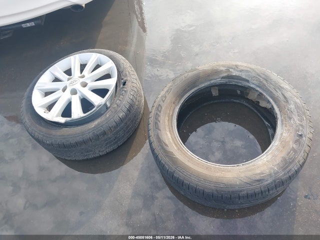 2012 Toyota Camry Xle მანქანა იყიდება აუქციონზე, vin: 4T4BF1FK0CR229217, აუქციონის ნომერი: 45081606