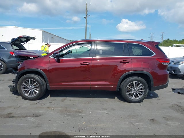 45081676 :رقم المزاد ، 5TDKZRFH1HS232325 vin ، 2017 Toyota Highlander Xle مزاد بيع