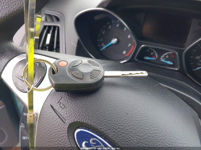 45081718 :رقم المزاد ، 1FMCU9GXXDUB92725 vin ، 2013 Ford Escape Se مزاد بيع