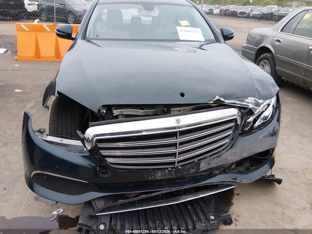 2017 Mercedes-benz E 300 4matic მანქანა იყიდება აუქციონზე, vin: WDDZF4KB0HA273303, აუქციონის ნომერი: 45081756