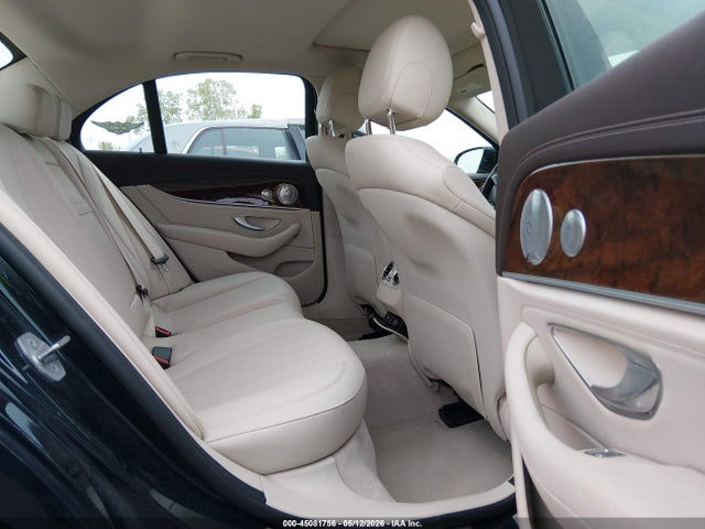 2017 Mercedes-benz E 300 4matic მანქანა იყიდება აუქციონზე, vin: WDDZF4KB0HA273303, აუქციონის ნომერი: 45081756