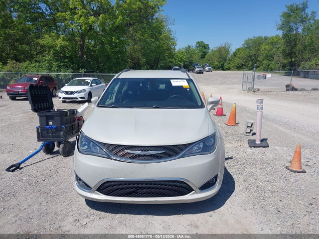 Продаж на аукціоні авто 2017 Chrysler Pacifica Touring-l Plus, vin: 2C4RC1EG2HR839482, номер лоту: 45081770