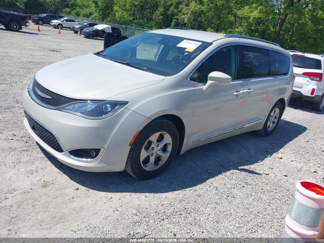 Продаж на аукціоні авто 2017 Chrysler Pacifica Touring-l Plus, vin: 2C4RC1EG2HR839482, номер лоту: 45081770